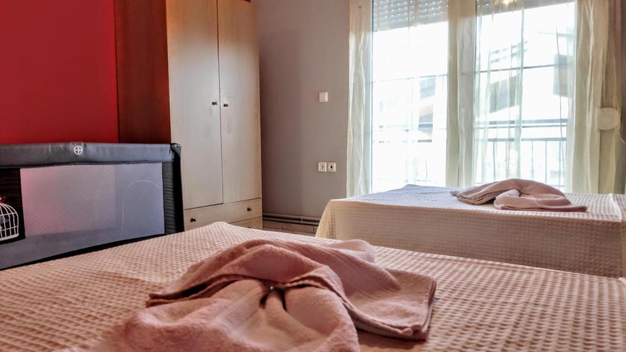 Ourania Luxury Apartment Keramotí Buitenkant foto