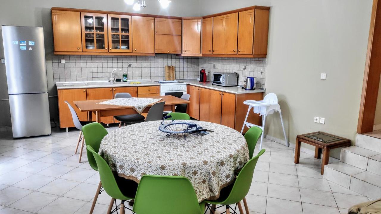 Ourania Luxury Apartment Keramotí Buitenkant foto